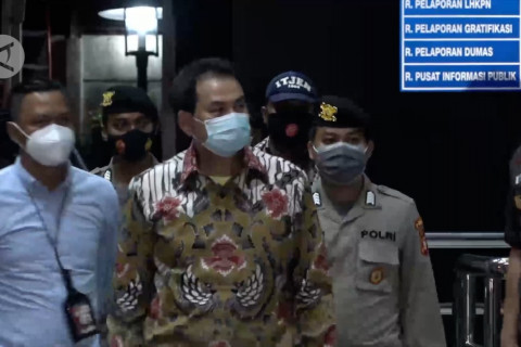 KPK jemput paksa Azis Syamsuddin