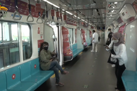 Penumpang MRT Jakarta melonjak 237 persen selama Agustus-September