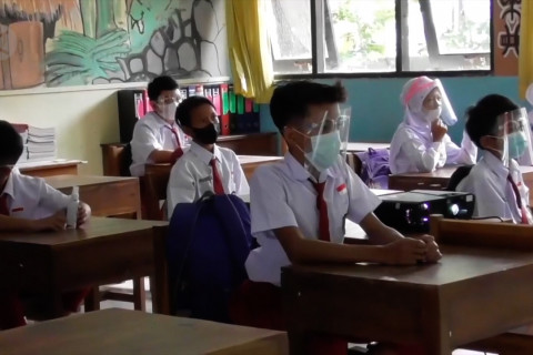 Menkes tampik PTM picu klaster COVID-19