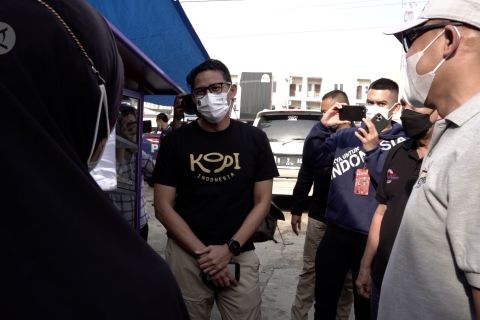 Sandiaga kunjungi gerai UMKM di Riau