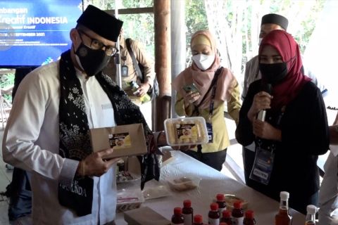 Sandiaga apresiasi pelaku usaha ekraf kuliner di Jakut