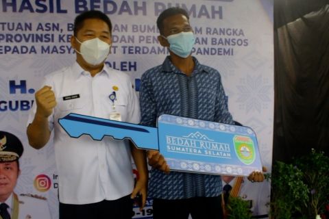 Pemprov Sumsel bedah 75  rumah warga terdampak pandemi