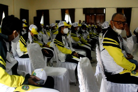 Wagub Malut lepas 50 kontingen PON