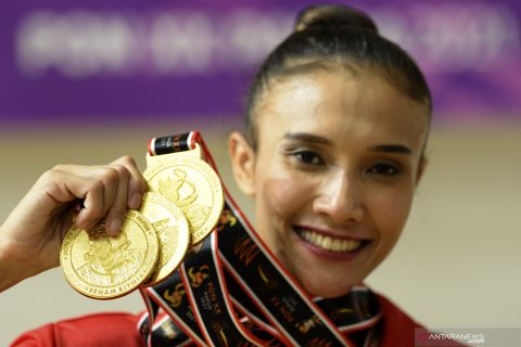 PON Papua: Peraih medali senam ritmik