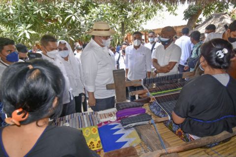 Produk UMKM merchandise  WSBK dan MotoGP Mandalika