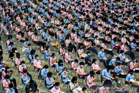 Vaksinasi COVID-19 bagi pelajar Thailand sebelum sekolah tatap muka dimulai