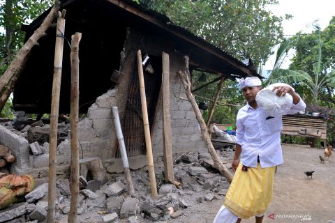 Hunian sementara korban gempa Karangasem