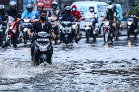 Banjir di sejumlah lokasi di Ibu Kota