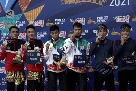 Pesilat Papua amankan medali emas ganda putra seni
