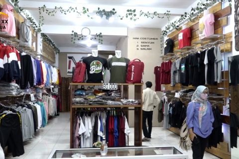 Tingginya peminat suvenir kaos PON XX Papua