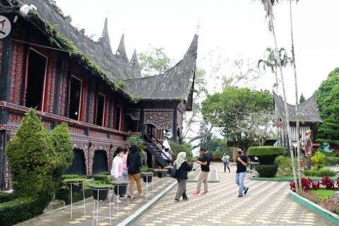 Wagub Sumbar nilai kebersihan di sektor pariwisata masih kurang