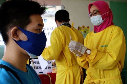 Pemkot Pontianak tambah sentra layanan vaksinasi di enam Kecamatan