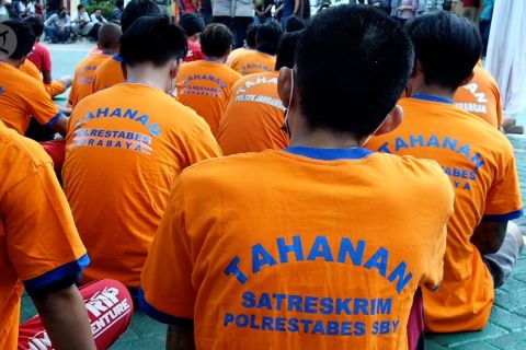 Polisi Surabaya berantas kejahatan seiring landainya kasus COVID-19