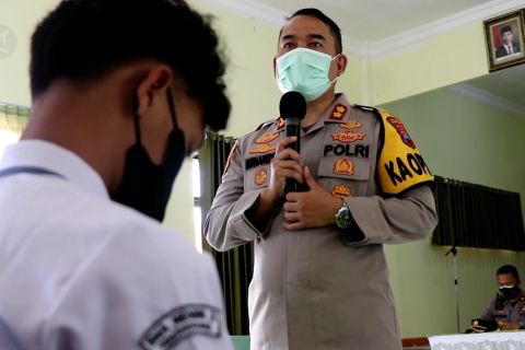 Polres Temanggung terjunkan Bhabinkamtibmas pantau PTM