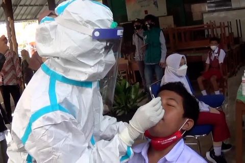 Ada yang positif, PTM di 14 sekolah di Bandung dihentikan