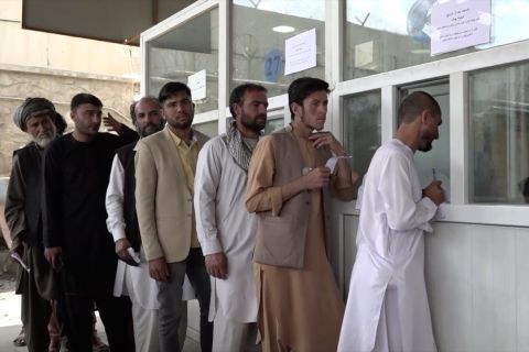 Penerbitan kartu identitas elektronik dilanjutkan di Kabul