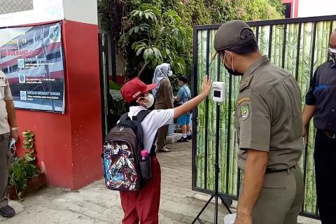 Satpol PP Kota Tangerang kawal penerapan prokes di Sekolah