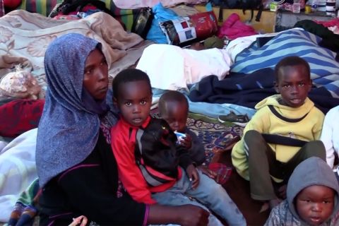 UNHCR berikan bantuan makanan bagi para pengungsi di Libya