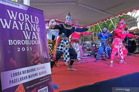 Pertunjukkan World Wayang Way Borobudur