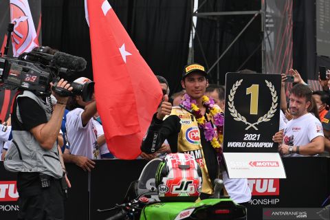 Toprak Razgatlioglu juara dunia  WSBK 2021
