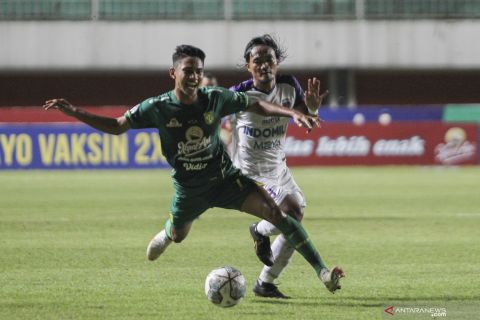 Persebaya kalahkan Persita 4-0