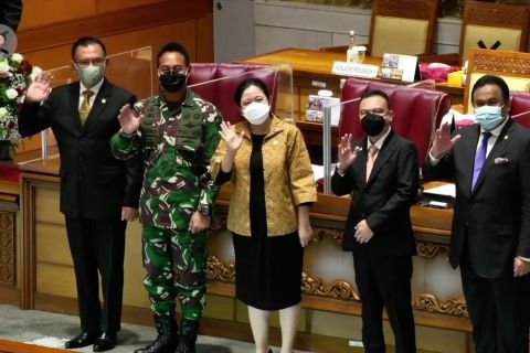 Wacana perpanjang masa jabatan panglima TNI, Dasco sebut 2 cara