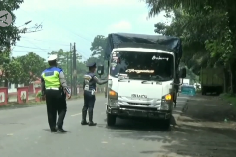 Pemprov Jambi alihkan jalur dan jam operasional angkutan batu bara