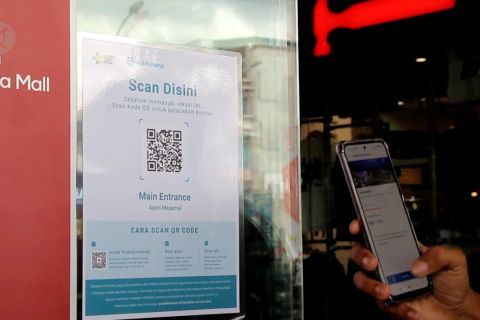 Kalbar terapkan aplikasi PeduliLindungi di semua area publik