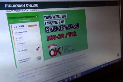 Stafsus Mensesneg: Tanpa digugat pun pemerintah berantas pinjol