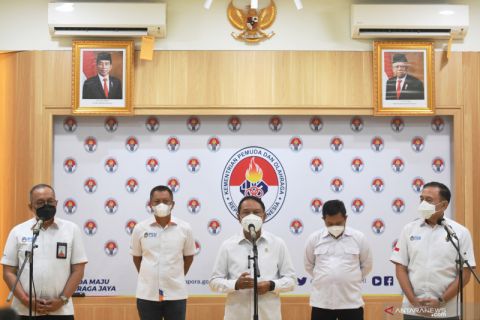 Uji coba pertandingan Liga Indonesia dengan penonton