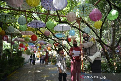 Vaksinasi di kawasan wisata Gowa