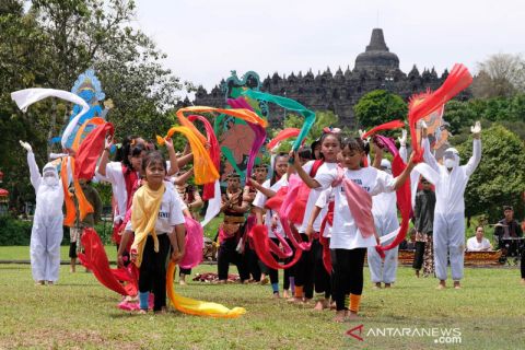 Pementasan sendratari kolosal Asah Asih Asuh