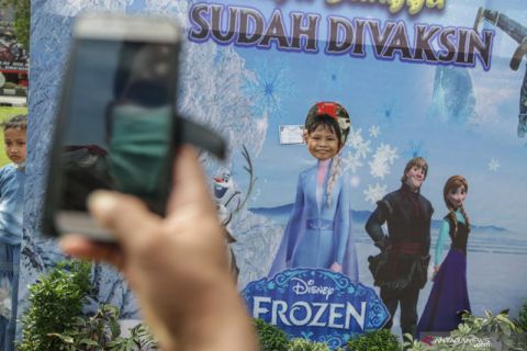 Vaksinasi  COVID-19 bagi anak berhadiah sepeda