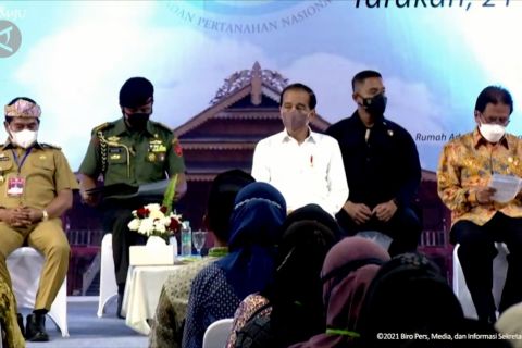 Presiden targetkan penerbitan 20 ribu sertifikat tanah pada 2022