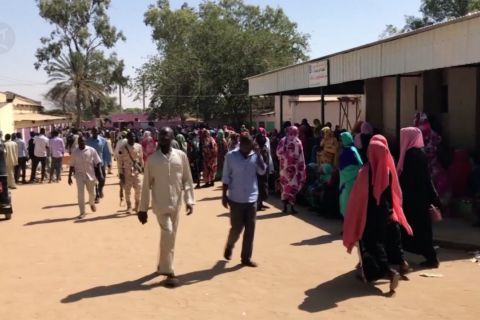 Bentrokan di Darfur sebabkan ribuan warga mengungsi ke luar Sudan