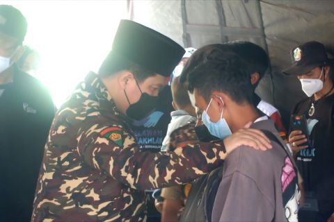 Menteri BUMN kunjungi korban erupsi Semeru