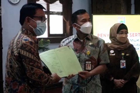 Pemkab Batang terima 507 sertifikat aset daerah