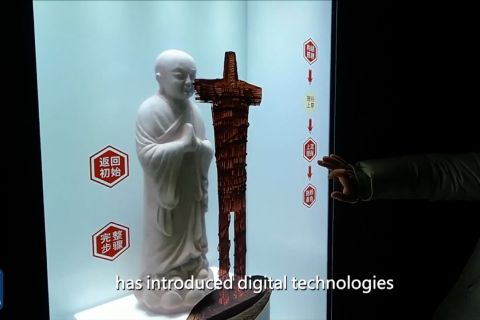 Tur imersif di kuil kuno dengan teknologi digital