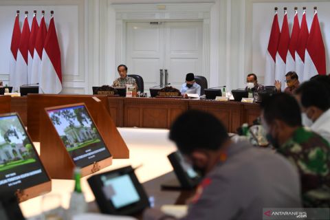 Presiden pimpin rapat terbatas evaluasi PPKM