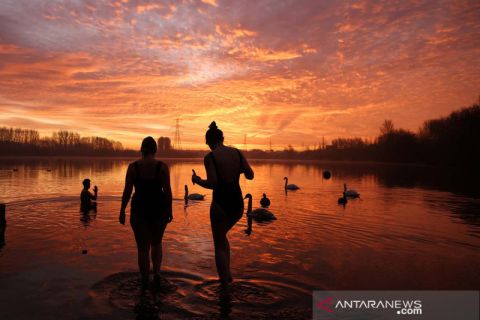 Indahnya pemandangan matahari terbit di Manchester Inggris