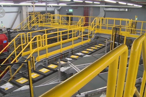 DHL luncurkan pusat penyortiran robotik skala besar di Israel