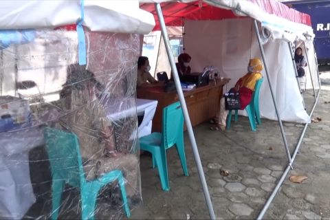 Dinsos Kendari dirikan tenda darurat untuk layani masyarakat