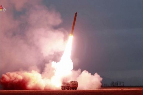 Korea Utara tembakkan rudal balistik di lepas pantai timur