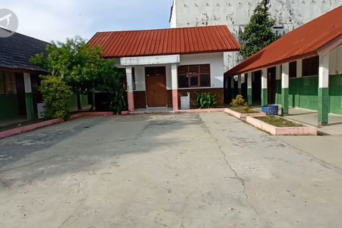 Pasca gempa Banten, siswa sekolah di rumah