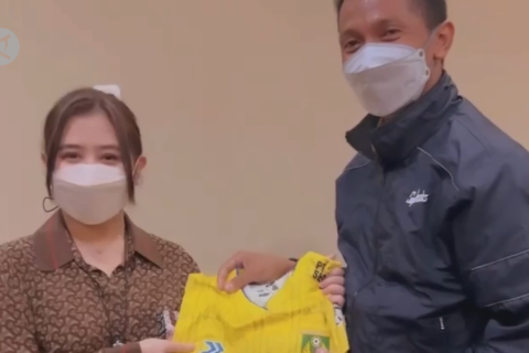 Prilly Latuconsina jadi investor Persikota, angin segar bagi pemain