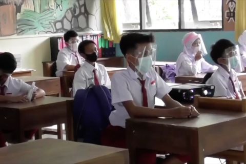 Ahmad Riza: PPKM naik level 2, PTM 100 persen tetap lanjut