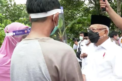 Kunjungi korban gempa Pandeglang, Wapres beri opsi relokasi