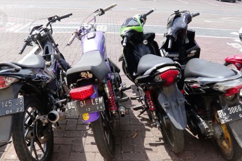 Polresta Banda Aceh amankan 35 &nbsp;motor yang menggunakan knalpot bising