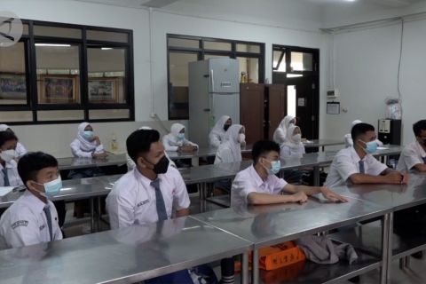 Wagub sebut DKI Jakarta penuhi syarat lanjutkan PTM