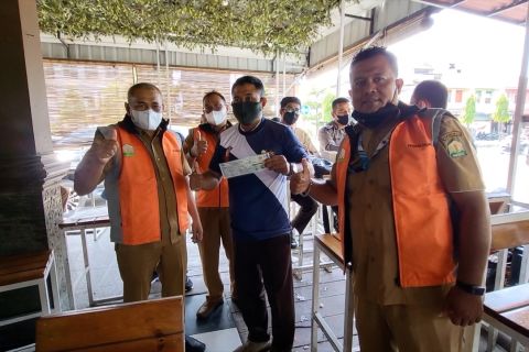 Samsat Lhokseumawe buka layanan di warung kopi